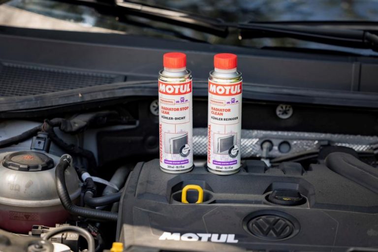 Motul Radiator Clean y el Motul Radiator Stop Leak para el sistema de ...