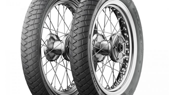 Michelin presenta el nuevo MICHELIN Anakee Street, un neumático polivalente destinado al segmento de los scooters, ciclomotores, motos urbanas y motos trail de pequeña y media cilindrada.