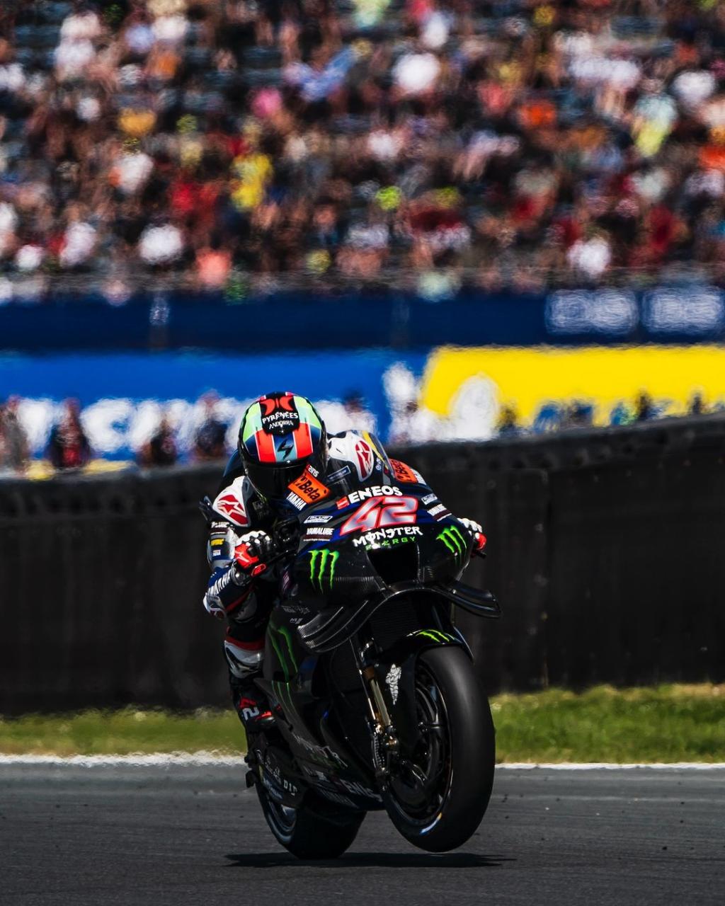 Alex Rins es duda para Alemania tras sufrir una fortísima caída en Assen