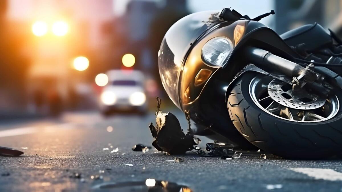 Guía para señalizar, y qué debemos hacer, en caso de accidente o avería con nuestra moto